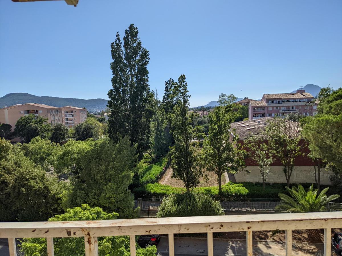 Superbe T2 Proche Des Plages Et Des Commerces Hyeres Ngoại thất bức ảnh